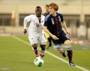 画像6: カナダ代表 2012/13？ アウェイ ユニフォーム #16  直筆サイン入り Mサイズ umbro